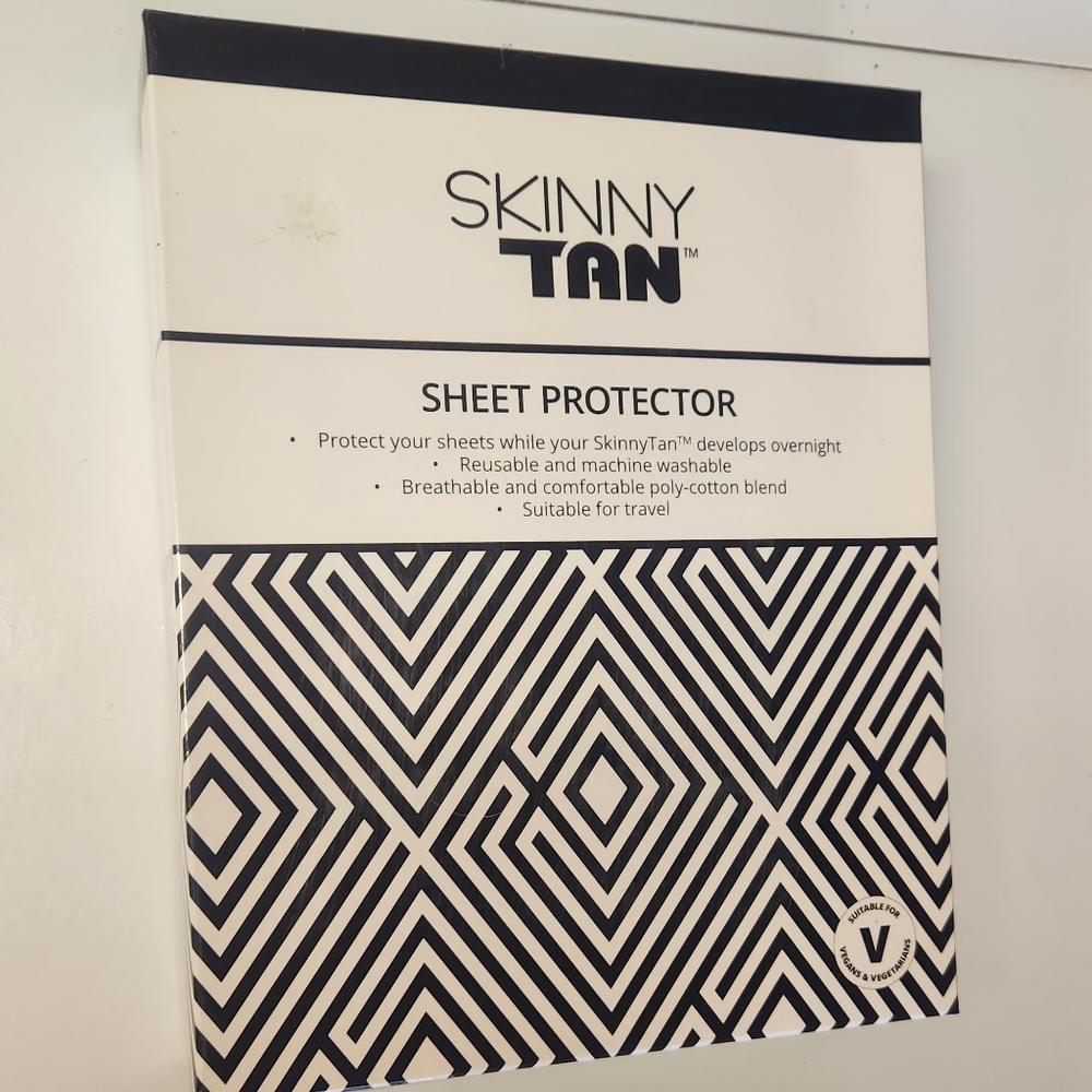 Skinny tan sheet protector